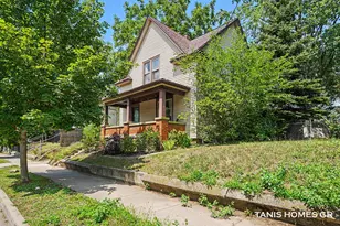 1121 Baxter St SE, Grand Rapids, MI 49506 - Photo 1