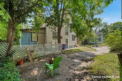 1121 Baxter Street SE, Grand Rapids, MI 49506 - Photo 22