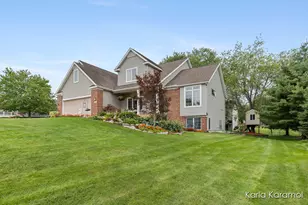 61 Greystone Ct NE, Rockford, MI 49341 - Photo 6