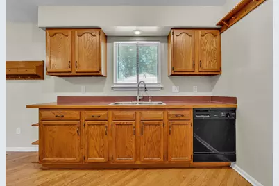 24533 Grove Avenue, Eastpointe, MI 48021 - Photo 14