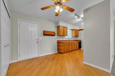 24533 Grove Avenue, Eastpointe, MI 48021 - Photo 10
