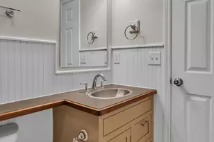 24533 Grove Ave, Eastpointe, MI 48021 - Photo 18