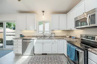 1303 Prescott Avenue, Ann Arbor, MI 48103 - Photo 12