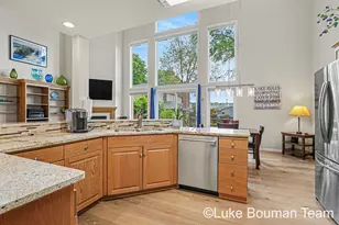 46 Counts Cove Ct, Holland, MI 49424 - Photo 4