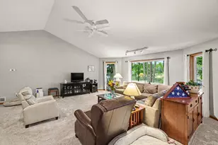 9712 Fawn Lake Dr, Stanwood, MI 49346 - Photo 6