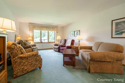 4126 Grandview Terrace SW, Grandville, MI 49418 - Photo 4