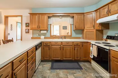4126 Grandview Terrace SW, Grandville, MI 49418 - Photo 8