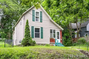 338 Hanover St NE, Grand Rapids, MI 49505 - Photo 2