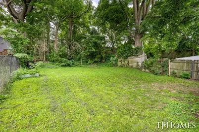 338 Hanover Street NE, Grand Rapids, MI 49505 - Photo 26
