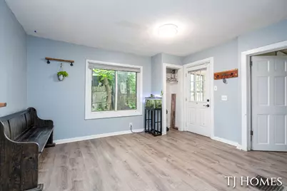 338 Hanover Street NE, Grand Rapids, MI 49505 - Photo 10