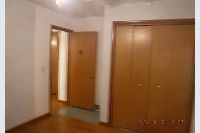 241 Jamesway, Benton Harbor, MI 49022 - Photo 8