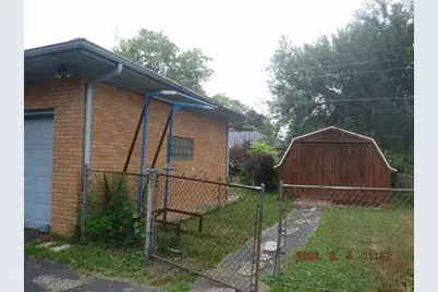 241 Jamesway, Benton Harbor, MI 49022 - Photo 4