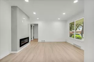 14421 Rosemary Blvd, Oak Park, MI 48237 - Photo 6