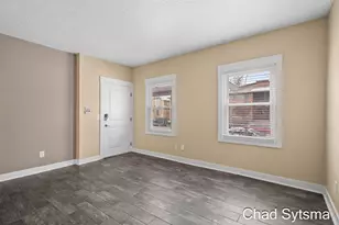 930 Wealthy St SE, Grand Rapids, MI 49506 - Photo 4