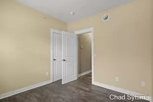 930 Wealthy St SE, Grand Rapids, MI 49506 - Photo 12