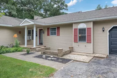 10226 SW Greenville Road, Greenville, MI 48838 - Photo 6