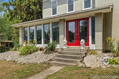 404 E Main Street, Ionia, MI 48846 - Photo 2