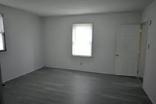 200 S Constantine St, Three Rivers, MI 49093 - Photo 4