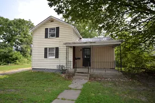 200 S Constantine St, Three Rivers, MI 49093 - Photo 1