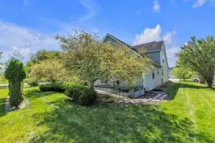 481 Hickory Bluff Ln, Chelsea, MI 48118 - Photo 48