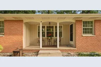 835 E Fennwood Circle, Muskegon, MI 49445 - Photo 20