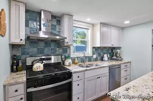 216 Williams St, Howard City, MI 49329 - Photo 8