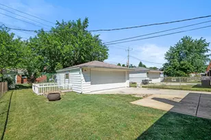 8299 Nightingale St, Dearborn Heights, MI 48127 - Photo 22