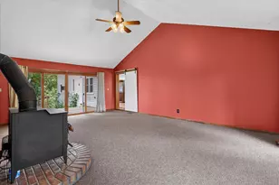 11012 Green Lake Rd, Middleville, MI 49333 - Photo 14