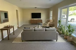 7096 Riverstone Rd, West Bloomfield, MI 48322 - Photo 4