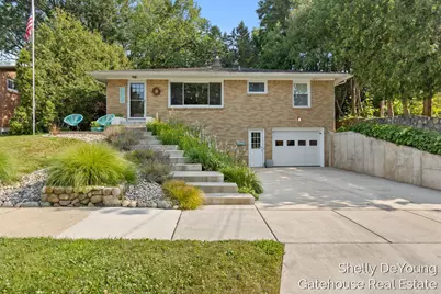 1570 E Terrace Street NE, Grand Rapids, MI 49503 - Photo 1