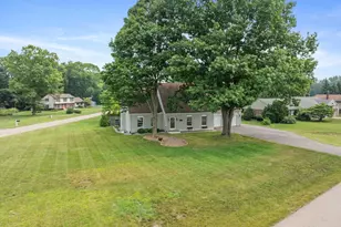 1629 Rhonda Rd, Saint Joseph, MI 49085 - Photo 44
