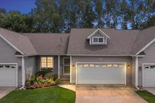 11382 E Lake Dr, Holland, MI 49424 - Photo 1