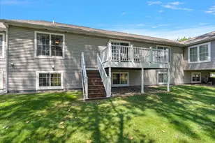 11382 E Lake Dr, Holland, MI 49424 - Photo 44