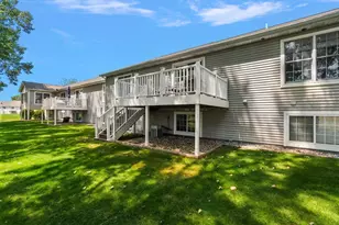 11382 E Lake Dr, Holland, MI 49424 - Photo 46
