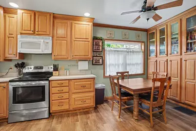 265 E 4th Street, Constantine, MI 49042 - Photo 6