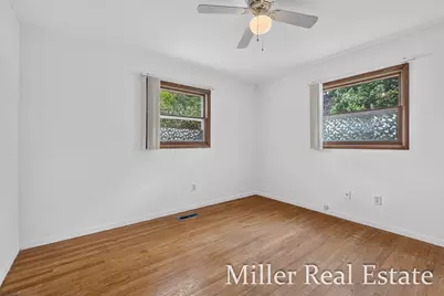 1221 N Hanover Street, Hastings, MI 49058 - Photo 16