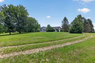 10909 Waterloo-Munith Rd, Munith, MI 49259 - Photo 2