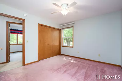 5721 Jefferson Avenue SE, Grand Rapids, MI 49548 - Photo 16