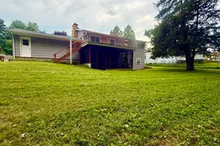 711 E North Dr, Marshall, MI 49068 - Photo 2