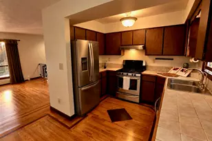 711 E North Dr, Marshall, MI 49068 - Photo 6