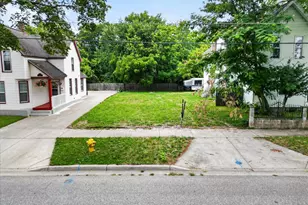 851 Oakland Ave SW, Grand Rapids, MI 49503 - Photo 1