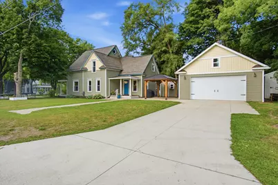 314 E Coffren Avenue, Greenville, MI 48838 - Photo 2
