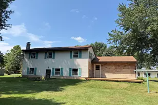 404 N Reinberg Ave, Scottville, MI 49454 - Photo 4
