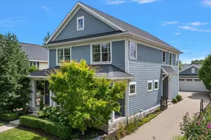 548 Lovett Ave SE, East Grand Rapids, MI 49506 - Photo 2