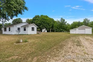 75 4th St, Plainwell, MI 49080 - Photo 62