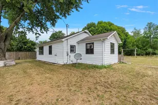75 4th St, Plainwell, MI 49080 - Photo 6