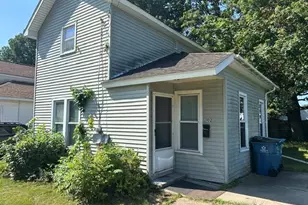 102 S George St, Decatur, MI 49045 - Photo 1