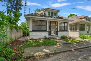 63 Iris Pl NE, Grand Rapids, MI 49503 - Photo 2