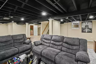 8544 Kinloch St, Dearborn Heights, MI 48127 - Photo 20