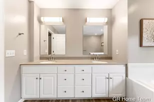 7436 Las Palmas Dr NE, Rockford, MI 49341 - Photo 36